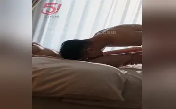 《儿媳觉醒:公公的秘密藏不住》2